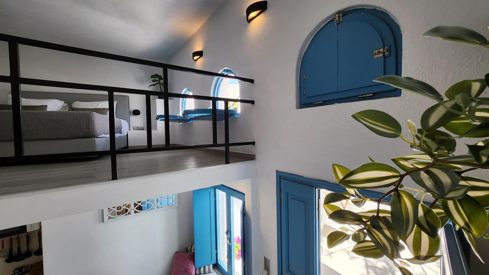 Euphoria Suites & Deluxe Studios Fira  Exterior foto